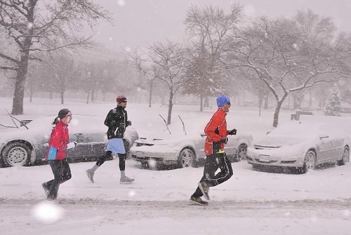 暴風(fēng)雪襲擊美國東海岸 積雪將達(dá)50厘米