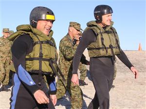 黑澤曾指揮過的西部方面普通科連隊被稱為“準(zhǔn)海軍陸戰(zhàn)隊”