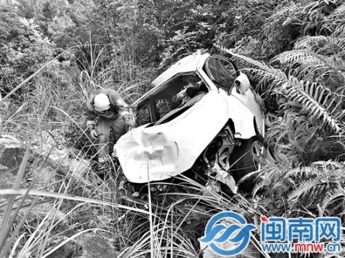 夫妻探母途中遇車禍　丈夫身亡妻子徒手攀爬懸崖